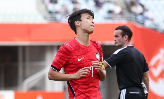 아쉬운 엄지성