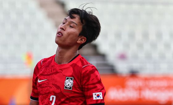 아쉬운 엄지성