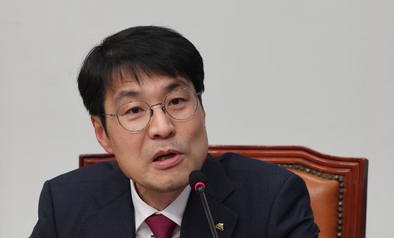 발언하는 김정기 대구행정부시장