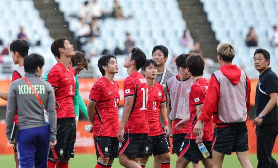 AG축구대표팀, 중국 꺾고 결승행