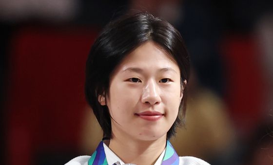 '유도 샛별' 장세윤, AG 첫 출전에 은메달