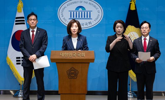 국민의힘 '김용범·이찬진·이억원, ETF 국민사기 3인방' 공수처 고발
