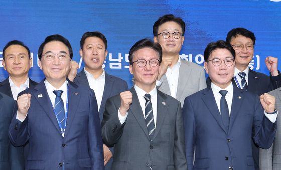 충남 찾은 민주당