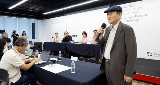 '대만관' 관련 답하는 광주비엔날레 대표