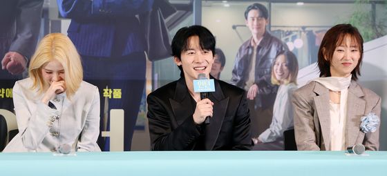 화기애애한 '인턴' 언론시사회