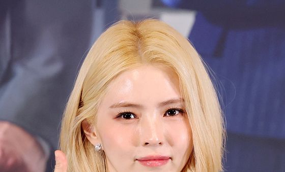 한소희, 앤 해서웨이 최고!