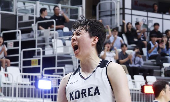 포효하는 이현중