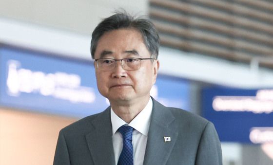 네팔 향하는 조현 외교부 장관