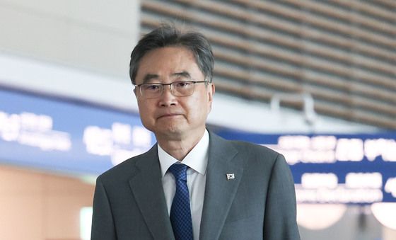 조현 장관, 네팔로 출국…한국인 수색·구조 상황 점검