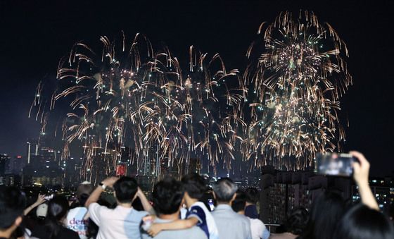 서울세계불꽃축제 2026 '화려한 불꽃'