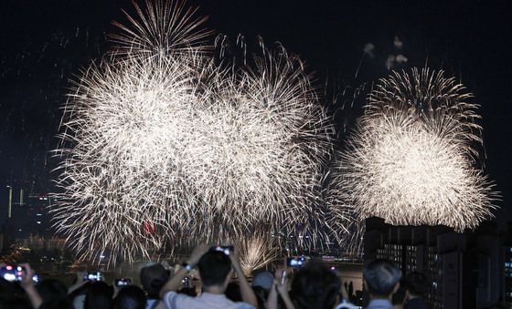 가을밤 수놓은 서울세계불꽃축제