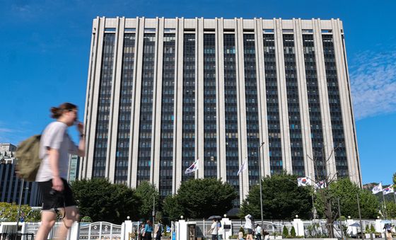 '국민부담' 적자성 채무, 2030년 1300조대