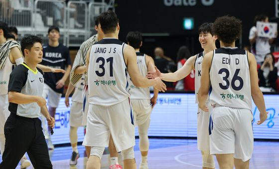 승리 거둔 대한민국