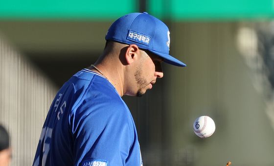 '1회 4실점' 후라도, 쉽지 않은 복귀전