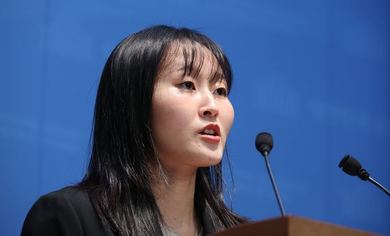 용혜인 후보자 의혹 관련 반박하는 노서영 대변인