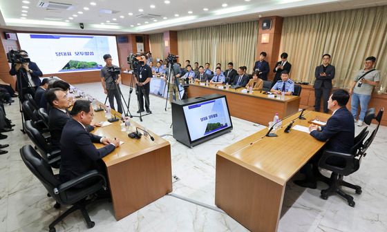 공군사관학교 간담회하는 장동혁