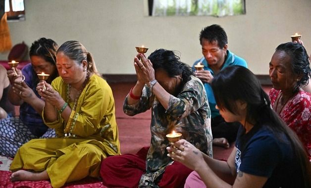 [포토] "제발 돌아오라"…기도하는 실종자 가족들