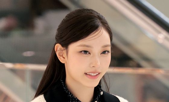 뉴진스 해린, 잠실 월드몰 포착