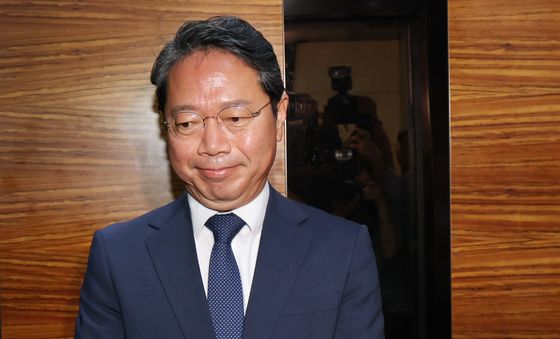 인사청문회 준비 사무실 출근하는 김승원 후보자