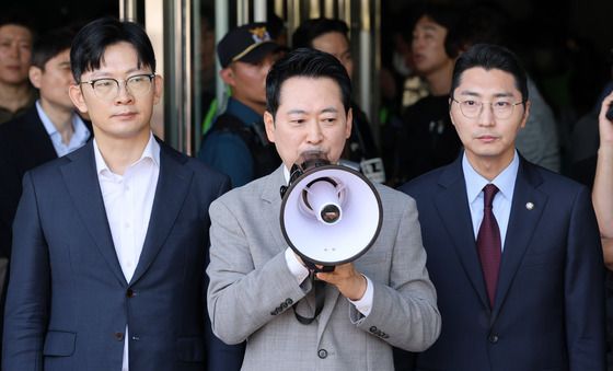 발언하는 장동혁 대표