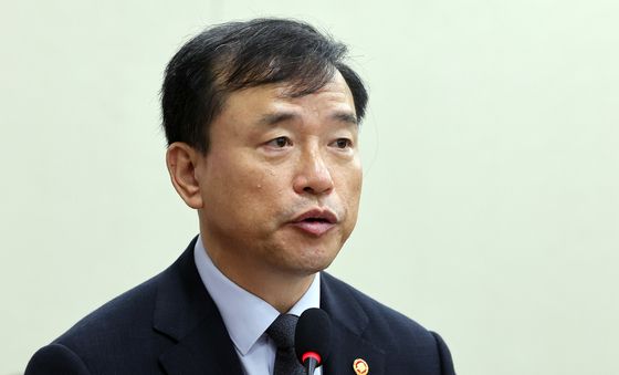 인사말하는 김종철 위원장