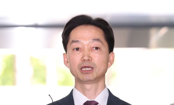 인사청문회 사무실 첫 출근하는 김지용 중수청장 후보자