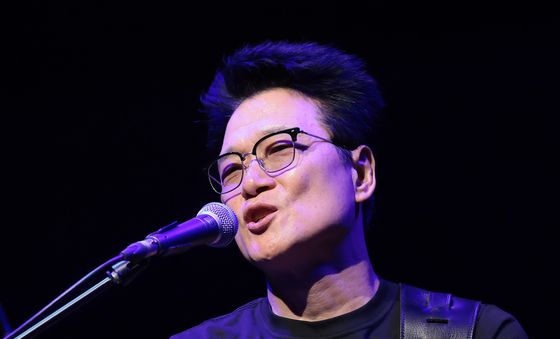 안치환, 1년 만에 15집 '시즈 더 데이'로 컴백