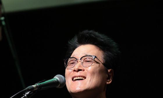 신곡 선보이는 안치환