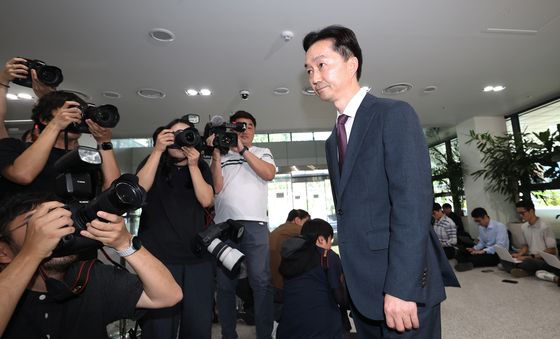 김지용 중수청장 후보자 첫 출근