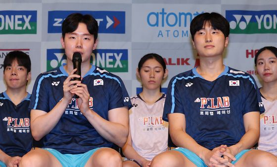 아시안게임 포부 밝히는 배드민턴 복식 김원호·서승재