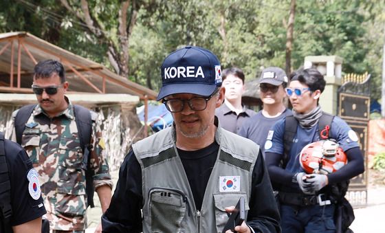 복귀하는 이규호 구호대장