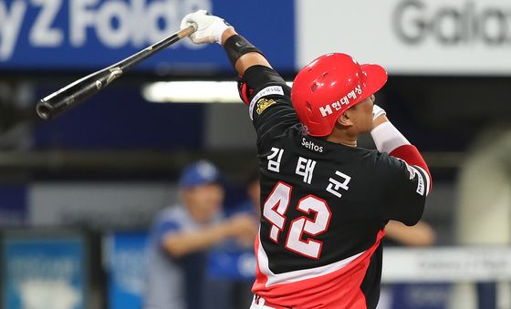 김태군 '홈런이냐? 파울이냐?'