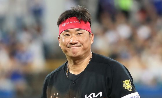 김태군, 1타점 올리고 2루 아웃