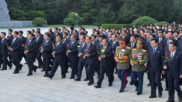 北 박태성·조용원 등 고위 간부들, 9·9절 맞아 대성산혁명열사릉 헌화