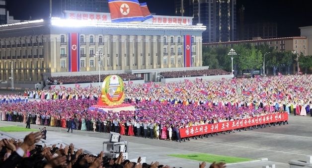 北, 9·9절 78주년 맞아 평양서 대규모 시가행진
