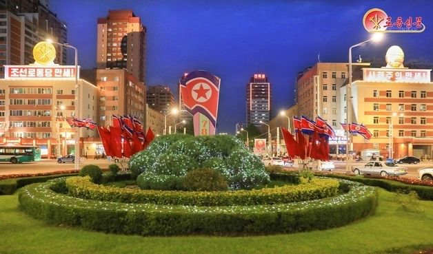北 9·9절 78주년 맞아 평양 도심 경축 장식