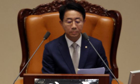 대정부질문하는 이해식 의원