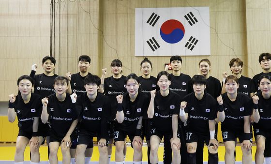 파이팅 외치는 핸드볼대표팀