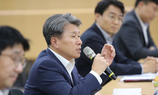 인사말하는 최은주 코레일 부사장