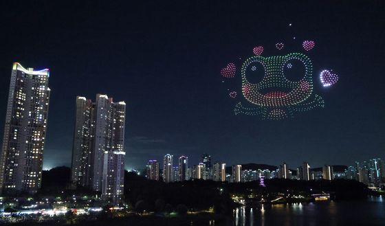 수원이와 함께하는 2026 수원 드론·불꽃 축제