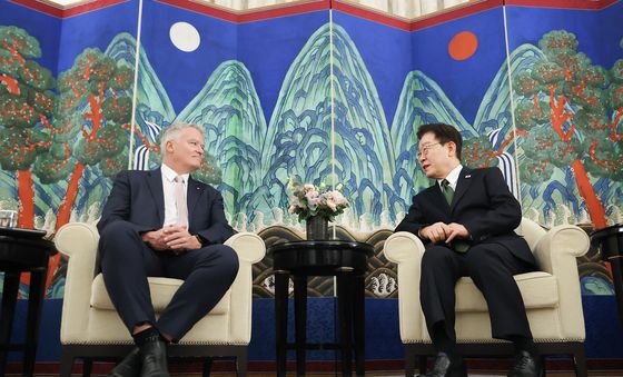 이재명 대통령, 마티아스 코먼OECD 사무총장 면담