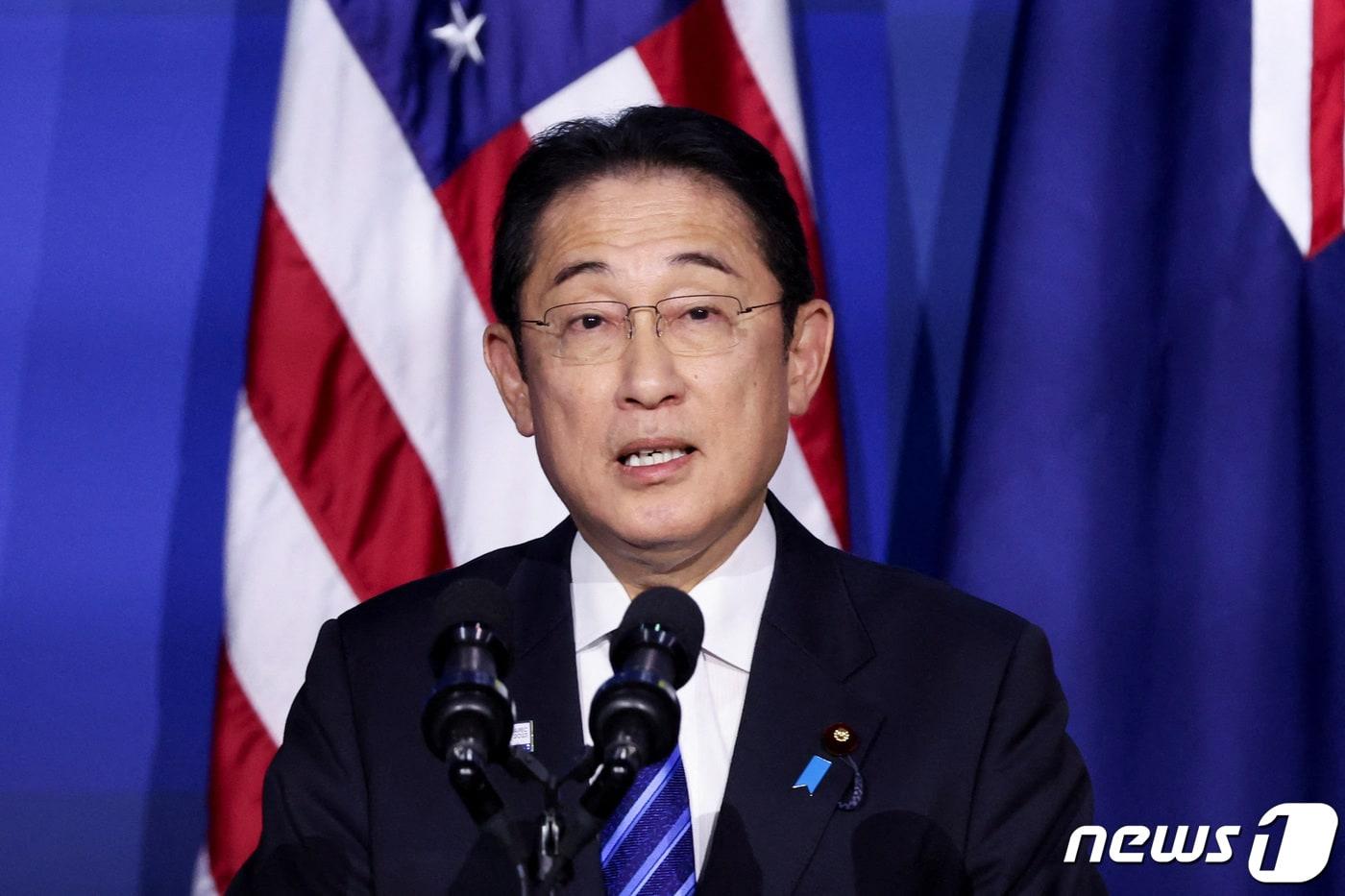 기시다 후미오 일본 총리가 16일(현지시간) 미국 캘리포니아주 샌프란시스코에서 아시아·태평양경제협력체(APEC) 정상회의 주간에 열린 인도태평양경제협력체(IPEF) 정상회의에 참석해 연설하고 있다. 2023.11.17 ⓒ 로이터=뉴스1 ⓒ News1 정지윤 기자