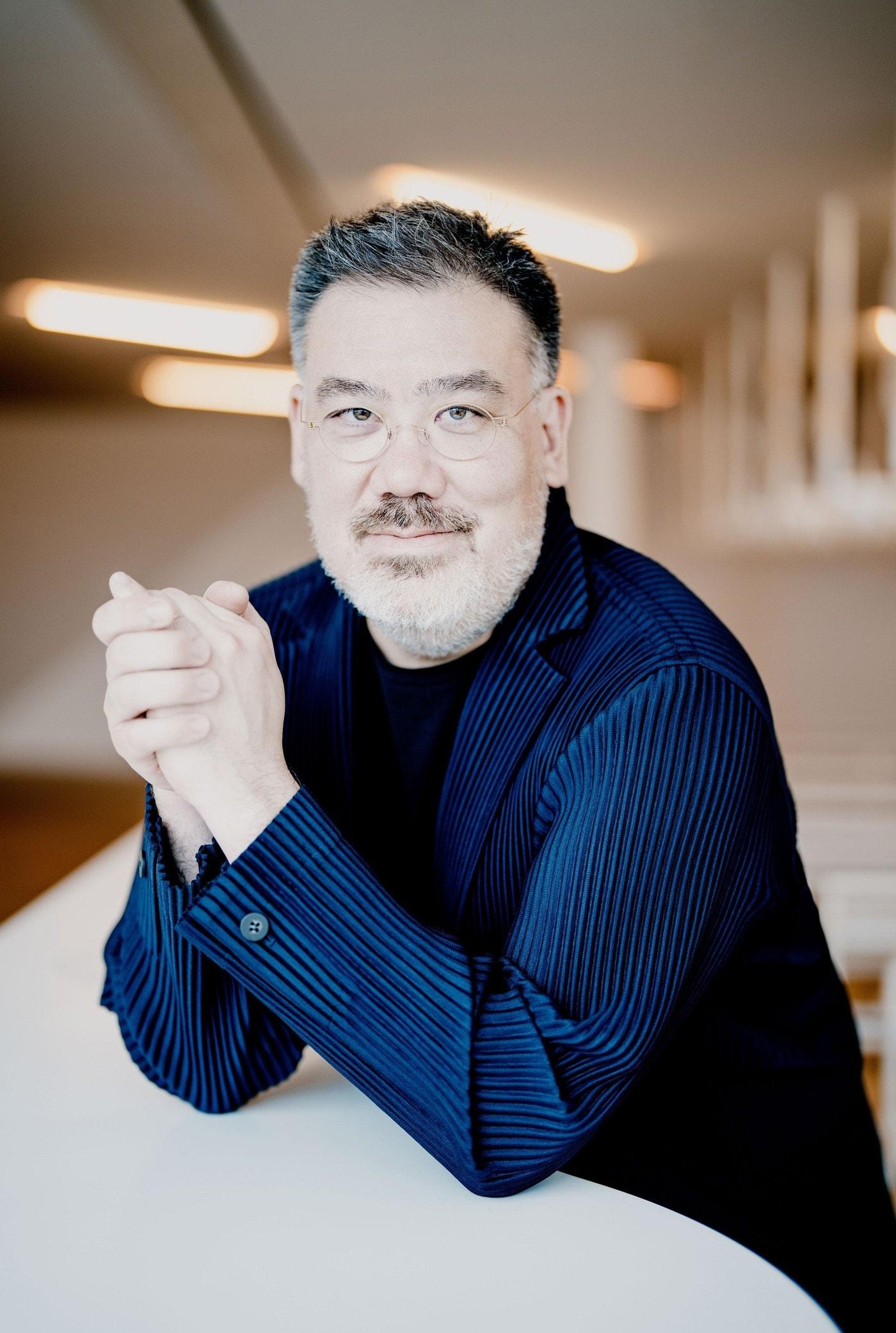 본문 이미지 - 지휘자 앨런 길버트(c)Marco Broggreve(빈체로 제공)