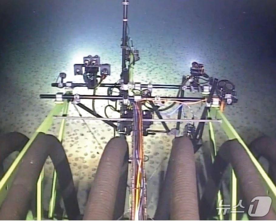 본문 이미지 - 2020년 벨기에의 해양 엔지니어링 기업 GSR의 파타니아 II(Patania II) 파일럿 테스트 성능시험(출처:deme-group.com)