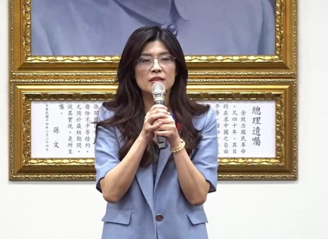 본문 이미지 - 정리원 대만 중국국민당 신임 주석(대표)가 18일 주석으로 선출된 이후 인사말을 하고 있다. (사진=중국국민당 유튜브 갈무리)