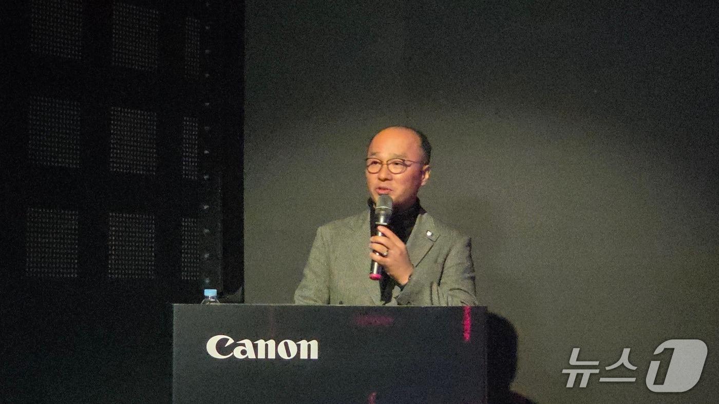 정병림 캐논코리아 마케팅 부문장이 기자간담회에서 발언하고 있다. 2025.11.27 뉴스1 ⓒ News1 김민석 기자
