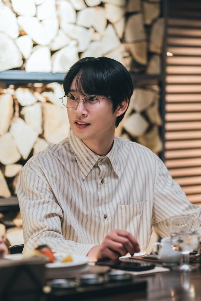 한지민·박성훈의 소개팅…'미혼남녀의 효율적 만남' 비주얼 공개 - 뉴스1