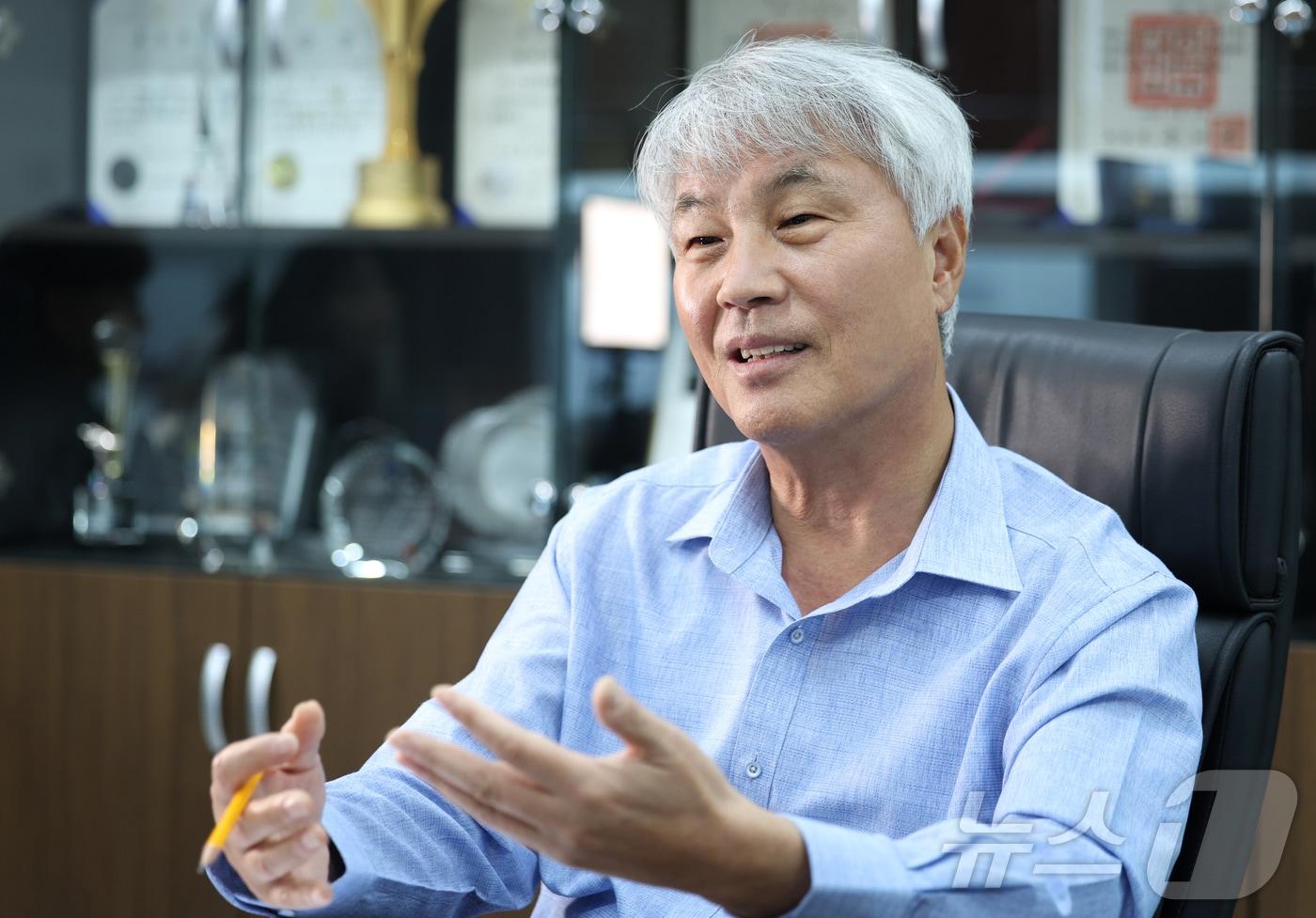 석창규 웹케시 회장이 18일 오전 서울 영등포구 knk디지털타워에서 뉴스1과의 인터뷰를 하고 있다. ⓒ News1 권현진 기자