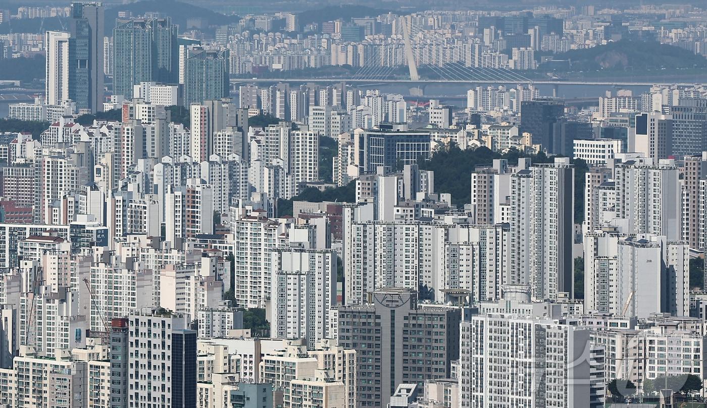 서울 중구 남산에서 바라본 시내 아파트 단지. (자료사진)/뉴스1 ⓒ News1 김도우 기자