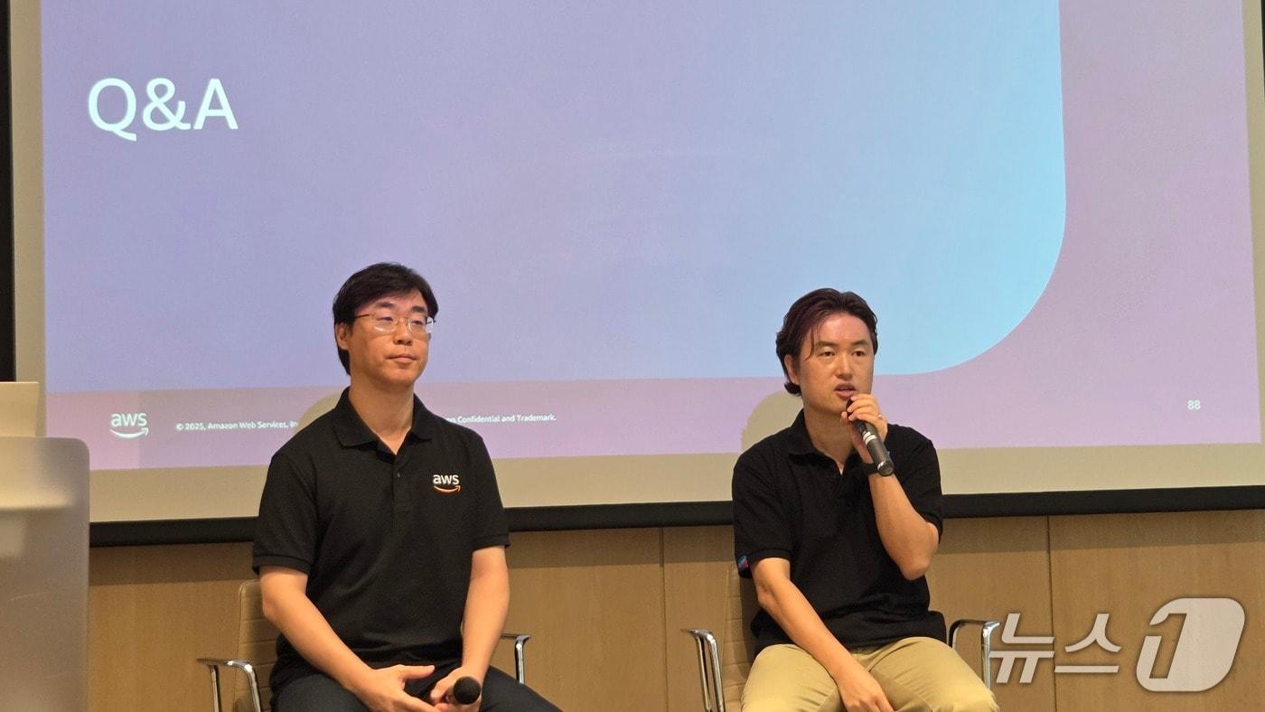 신은수 AWS 수석 보안 전문 SA가 AWS 최신 생성형 AI·보안 기술 전략 기자간담회에서 발언하고 있다. 2025.8.19 뉴스1 ⓒ News1 김민석 기자